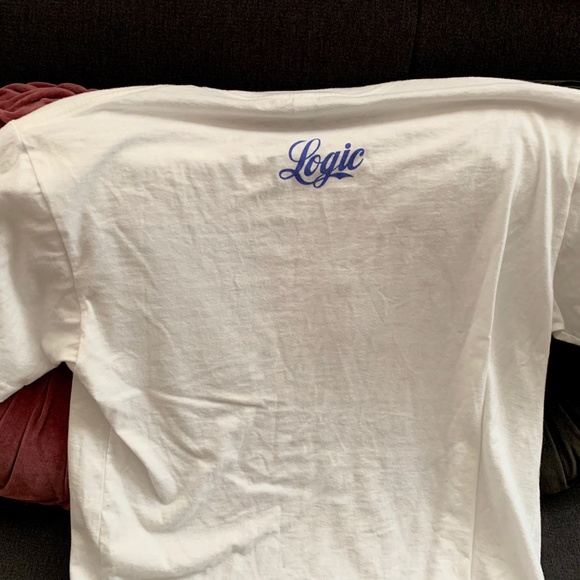 LOGIC Everybody Concert Tee & Autographed CD - Picture 4 of 4